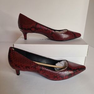 New Calvin Klein Gabriana Burgundy Snake Low Heels Shoes 9.5